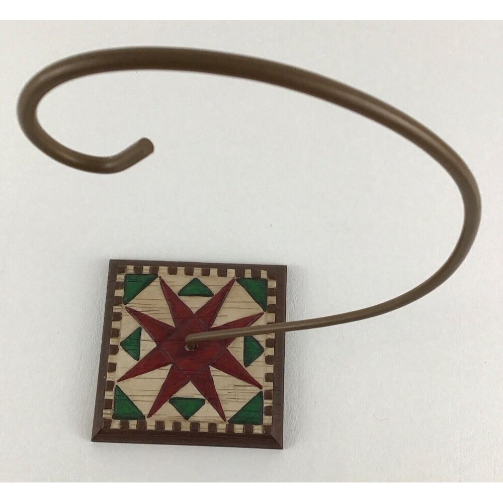 Jim Shore Ornament Holder ‘Square Quilt’ #105184 Patchwork Red Green 2002 New - Picture 5 of 9